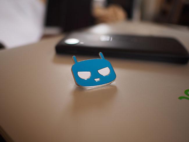 CyanogenMod Logo Físico