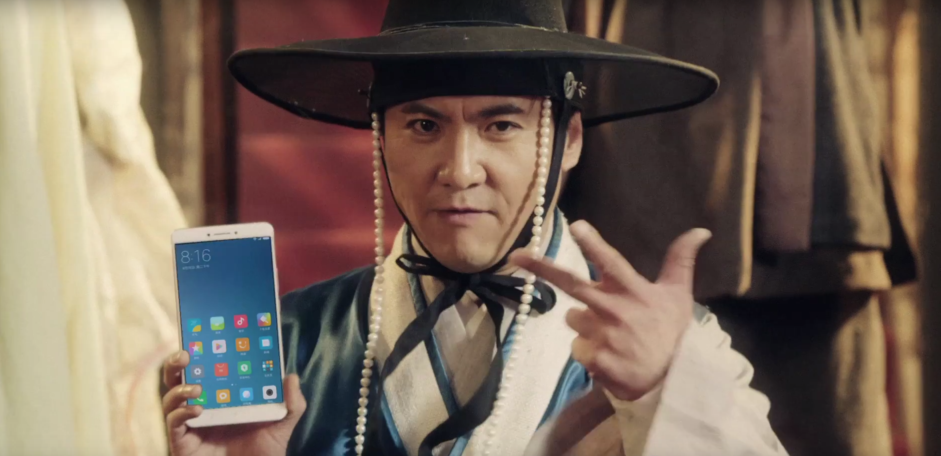 Xiaomi MiMax en manos de un chino