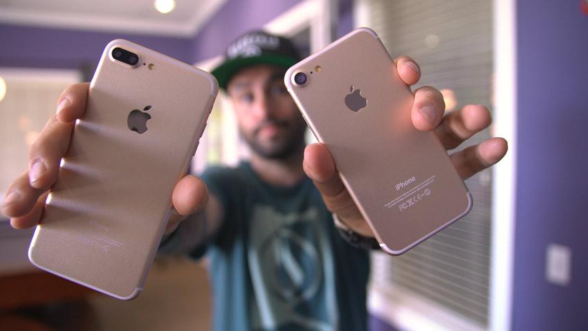 iPhone 7 y iPhone 7 Plus en color dorado