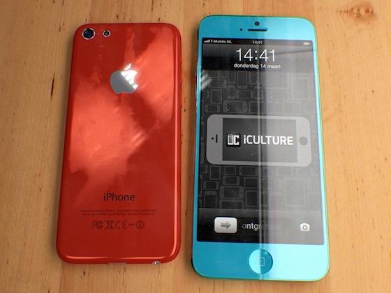 concept-rode-inch-budget-iphone-naast-blauwe-inch-iphone