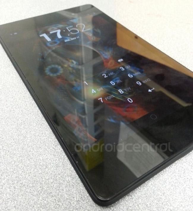 Leaked actual photographs and a video of the new Nexus 7.