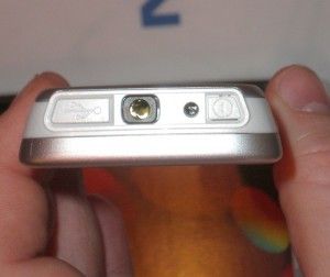 CONECTOR USB Y BOTÓN DE ENCENDIDO