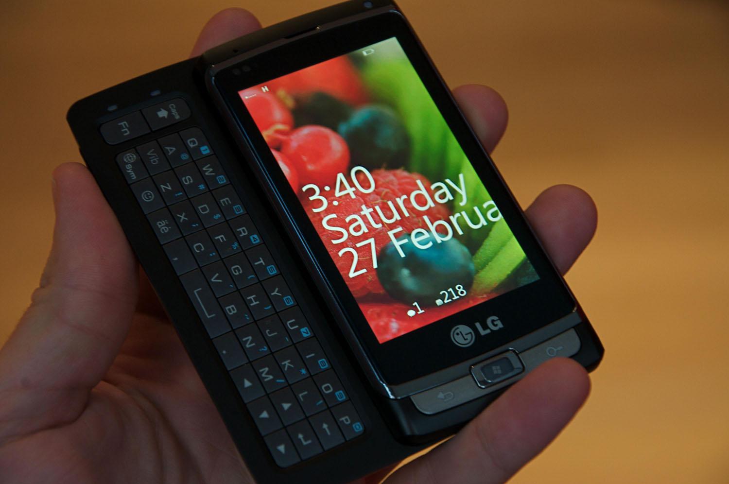 LG Windows Phone 7 2