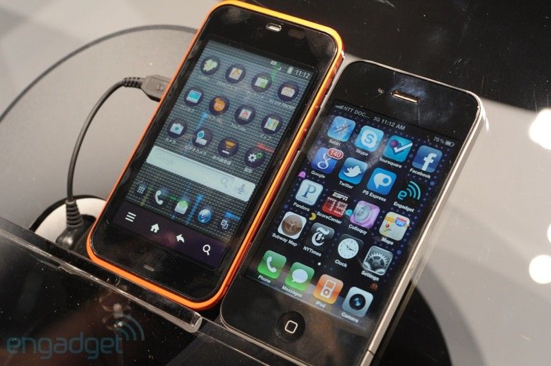 is03-iphone-4