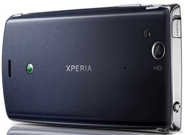 Sony-Ericsson-Xperia-Arc-trasera
