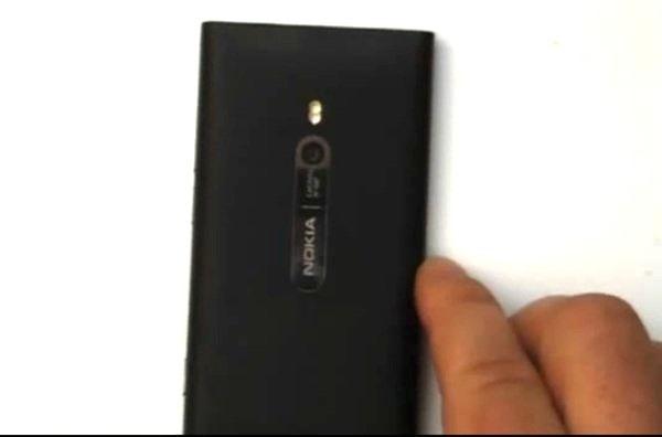 Nokia-Sea-Ray-Windows-Phone-Leaked-Image1