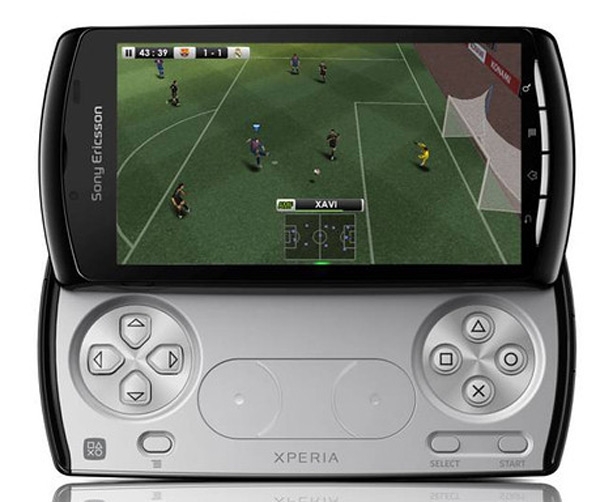 Sony Ericsson Xperia Play PES WEB