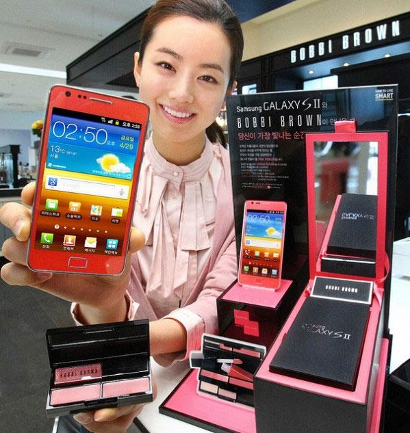 Samsung Galaxy S2 Bobbi Brown con kit de maquillaje