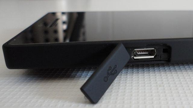Conexión micro USB del Xperia S