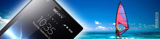 Sony Xperia P White MAgic con fondo de playa y surfero
