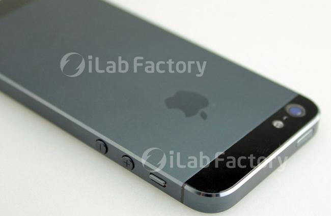 iPhone 5 en color gris oscuro