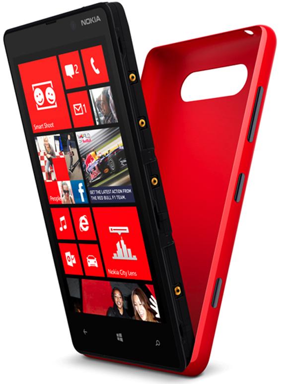 Carcasa del Nokia Lumia 820, fácil de cambiar