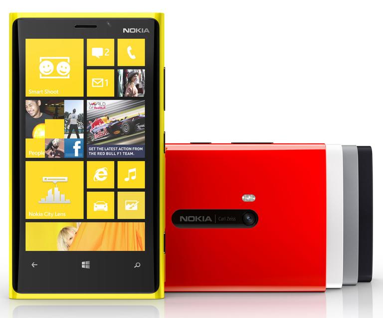 Nokia Lumia 920 en color amarillo y rojo