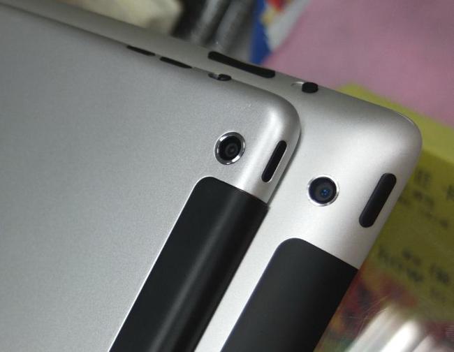 Detalle del iPad Mini, cámara posterior