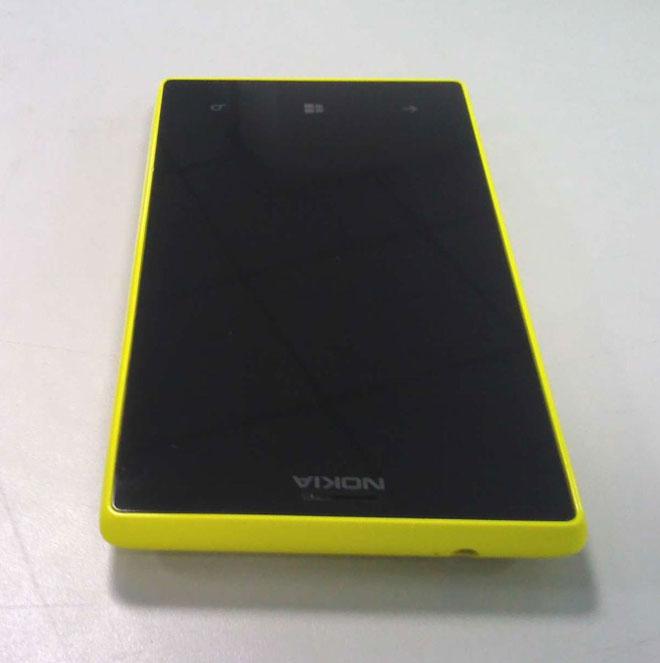 Nokia Lumia 830 en foto real