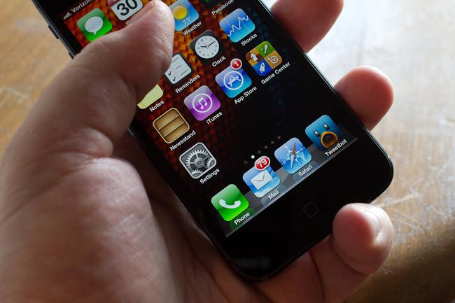 La baja demanda del iPhone 5 afecta a Apple en bolsa