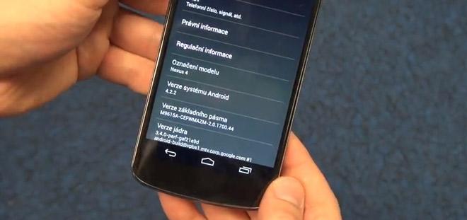 Nexus 4 con Android 4.2.2
