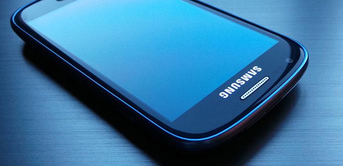 Samsung Galaxy S3 Mini de color azul oscuro