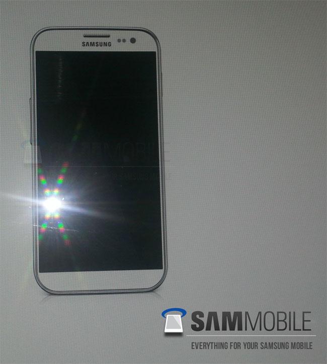 Samsung Galaxy S4 de color blanco