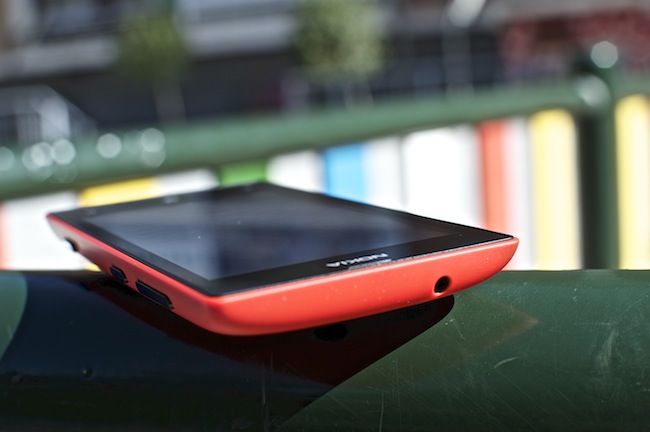 Lumia_520_03