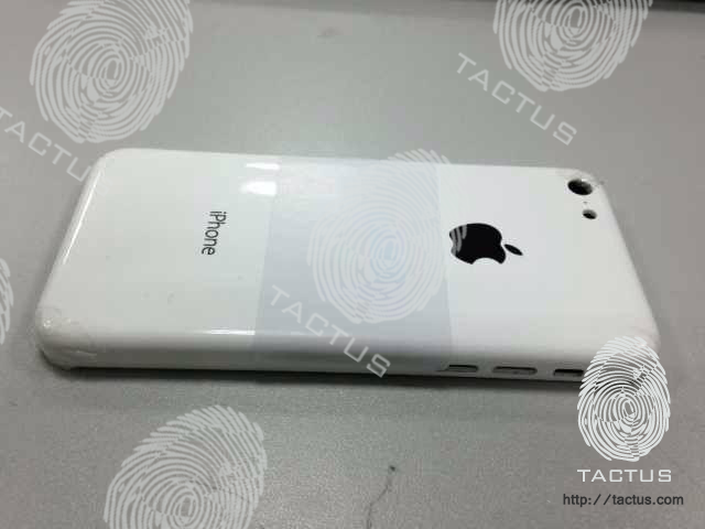 iphone mini fotoreal