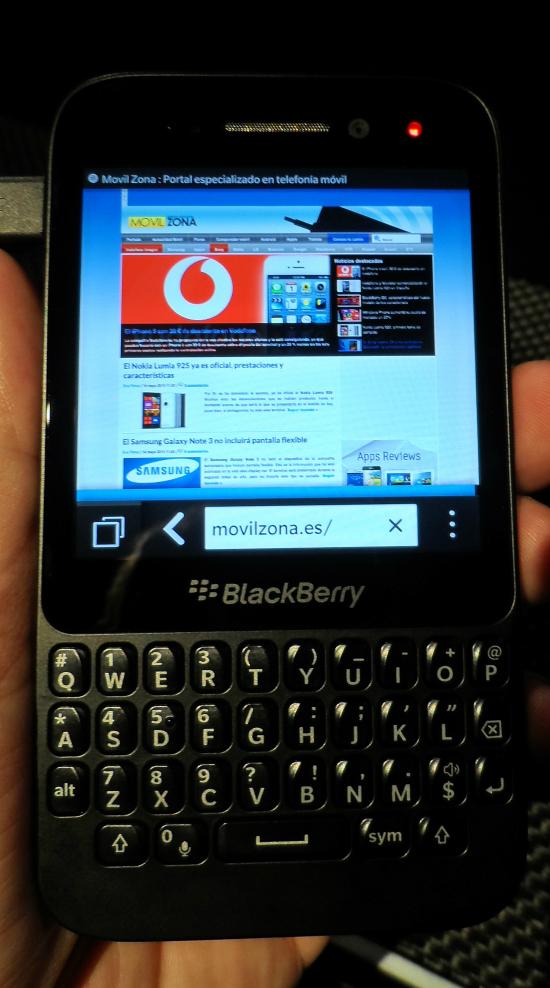 Teléfono BlackBerry Q5