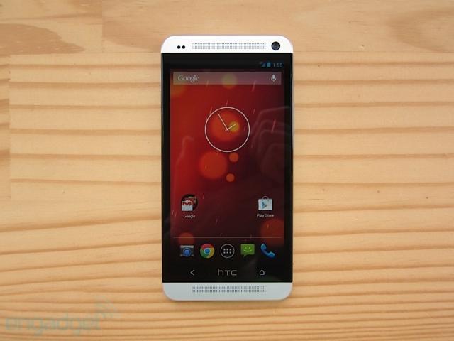 HTC ONE GOOGLE PLAY EDITION DETALLE FRONTAL