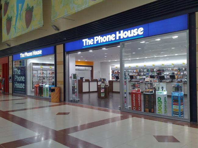 The Phone House inaugura la primera tienda outlet de smartphones en España.