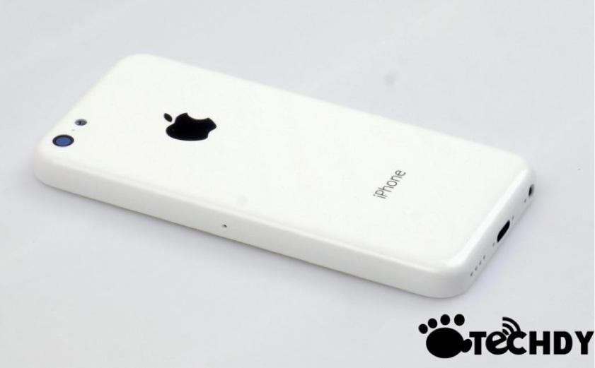 Así será la carcasa de plástico del iPhone 'low-cost'.