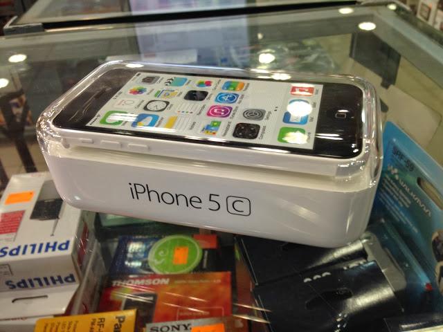 Los nuevos iPhone ya se pueden comprar en España.