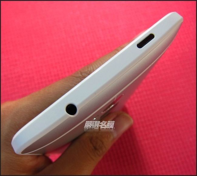 htc one max lateral superior