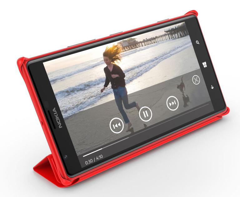 Nokia Lumia 1520 sobre base multimedia