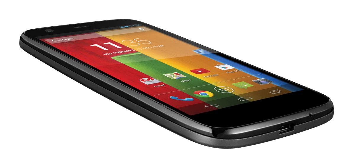 Motorola Moto G en color negro, vista lateral