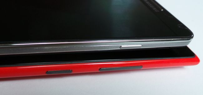 Laterales del Nokia Lumia 1520 y el Samsung Galaxy Note 3