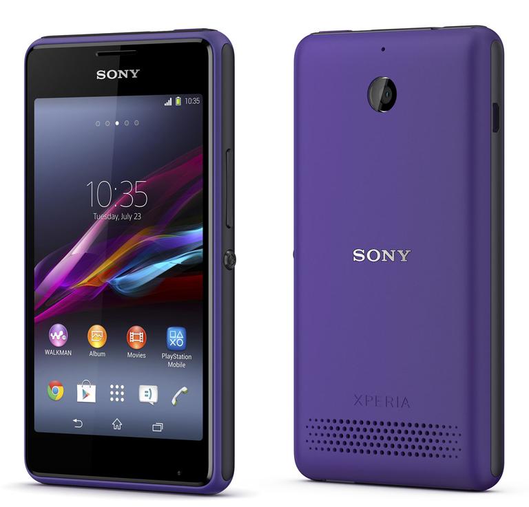 Sony Xperia E1 vista frontal y trasera del smartphone en color violeta