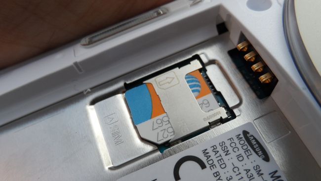 Ranura de la tarjeta SIM del Samsung Galaxy K Zoom