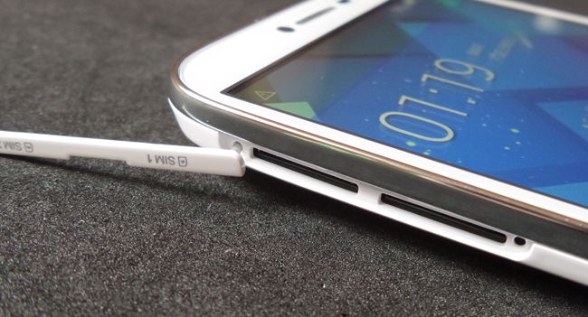 Ranura SIM del Alcatel OnTouch Pop C9