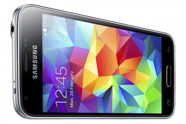 Samsung Galaxy S5 Mini de color negro, vista apaisada