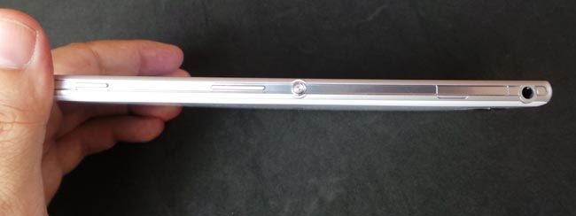 Lateral del teléfono Sony Xperia T2 Ultra