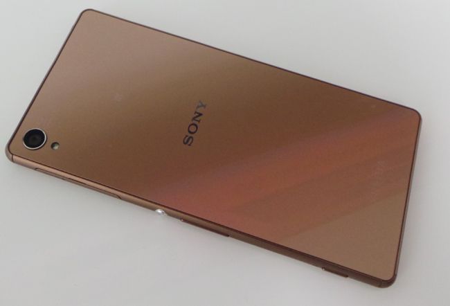 Sony Xperia Z3 de color bronce