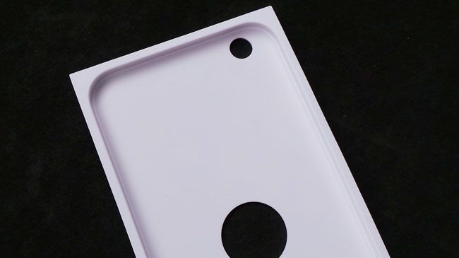 Caja del iPhone 6 Plus con agujero para la cámara