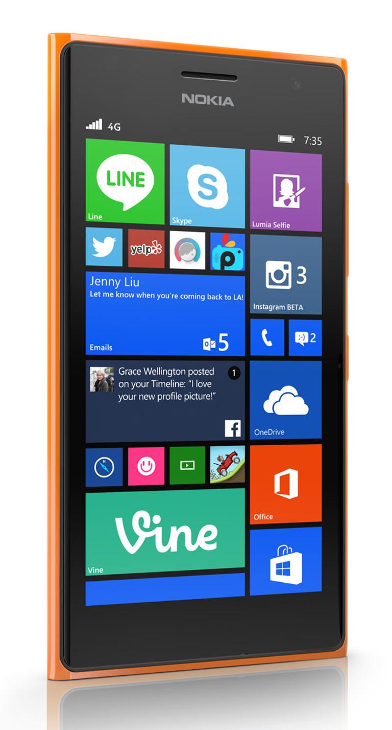 Nokia Lumia 735 en color naranja