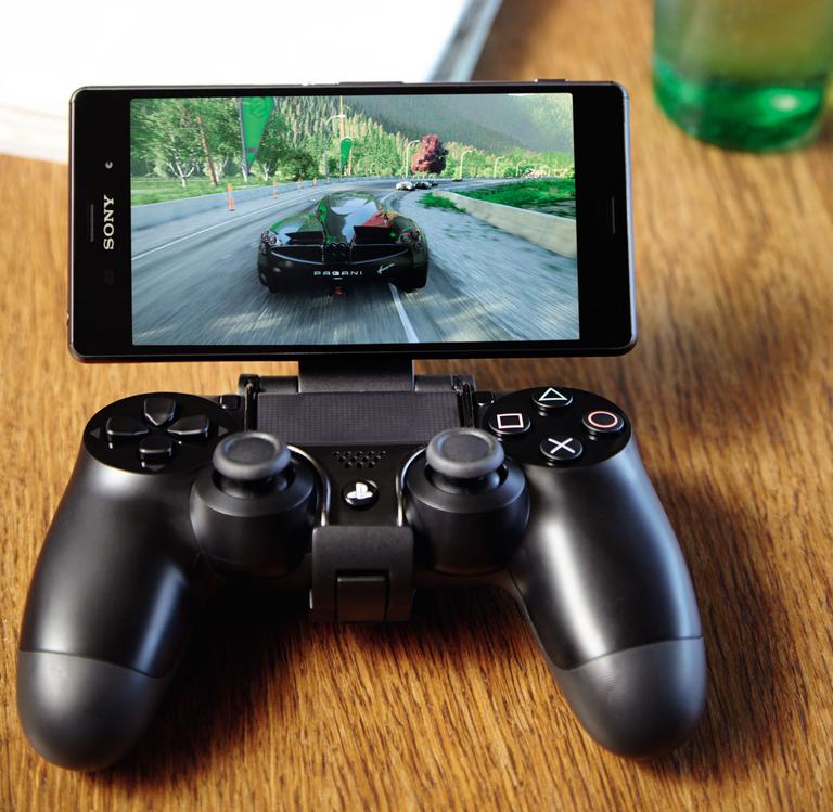 Sony Xperia Z3 con el mando de la PS4 integrado