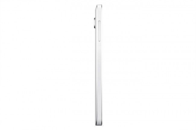 Samsung Galaxy A3 perfil izquierdo