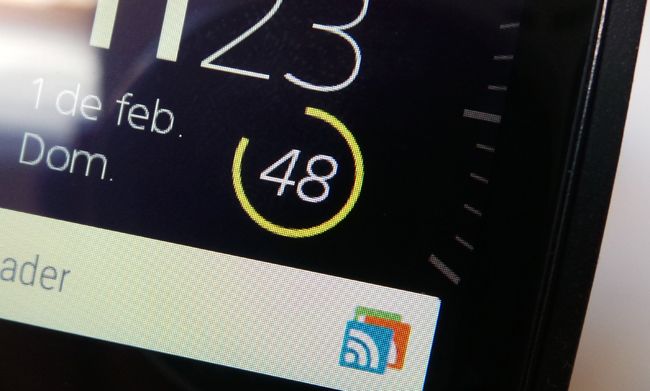 Detalle de la pantalla del Sony SmartWatch 3