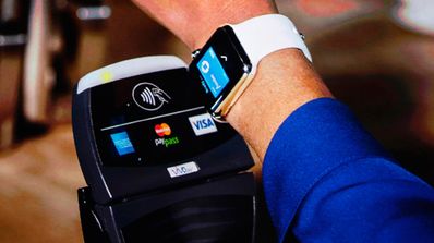 Apple Pay con un Apple Watch.