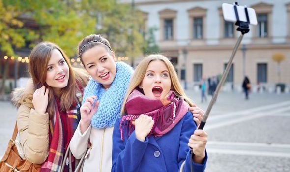 selfie stick petardas