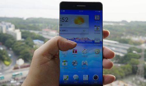 Bisel delgado del Oppo R7