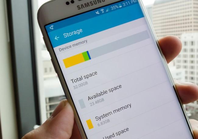 Almacenamiento libre en el Galaxy S6 Edge.