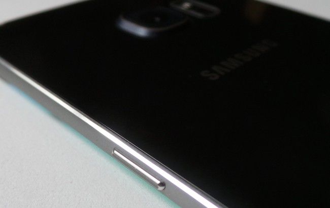 Parte posterior del Samsung Galaxy S6 Edge